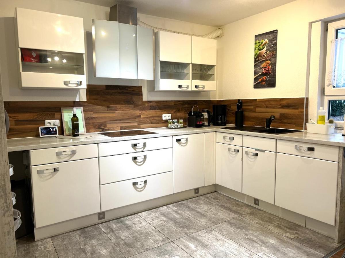 Ferienwohnung Am Bodensee- Zentrale Lage, Free Parking And Wifi, 109 M2, Privater Garten, 7 Gaeste, 2X Kingsize Boxspringbett, Familienfreundlich FDH المظهر الخارجي الصورة
